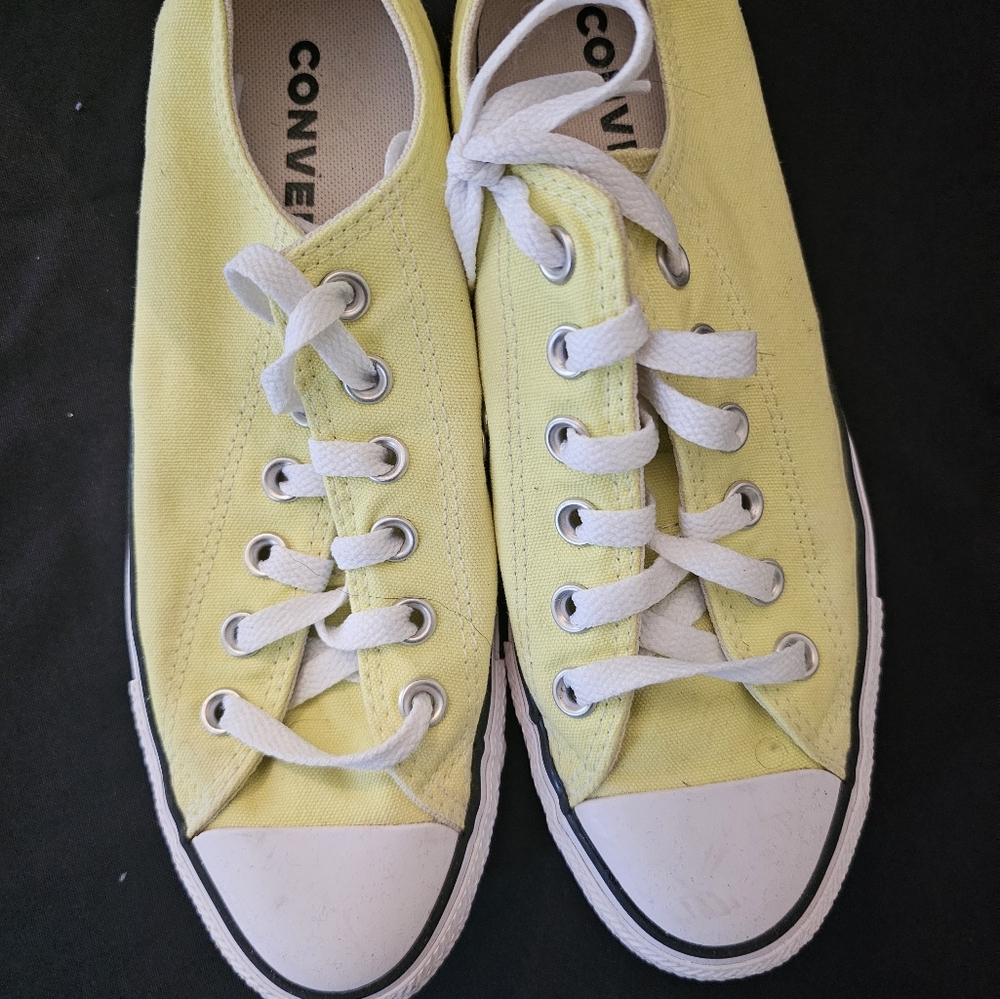 Converse Chuck Taylors